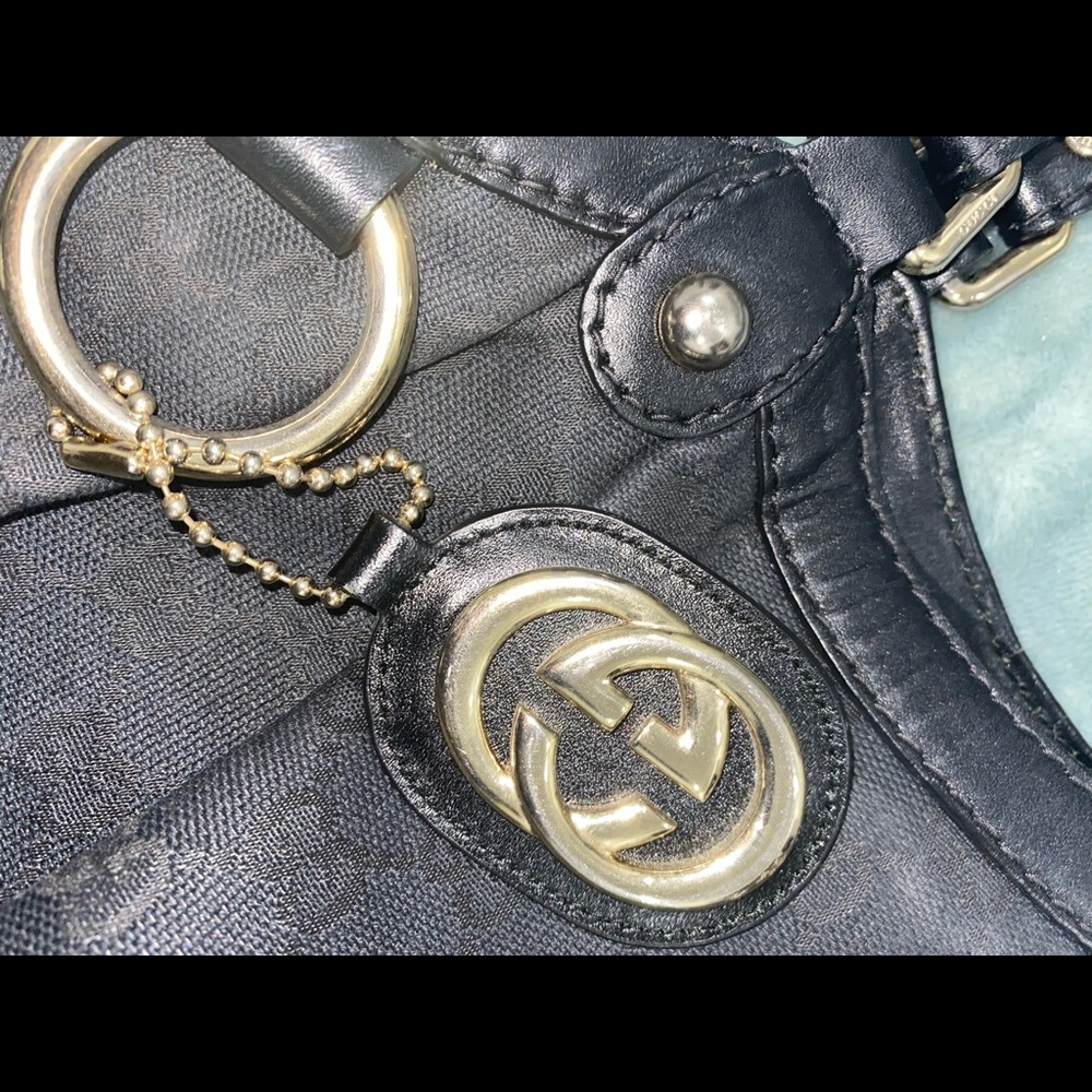 Authentic Vintage Gucci Handbag - Picture 6 of 11
